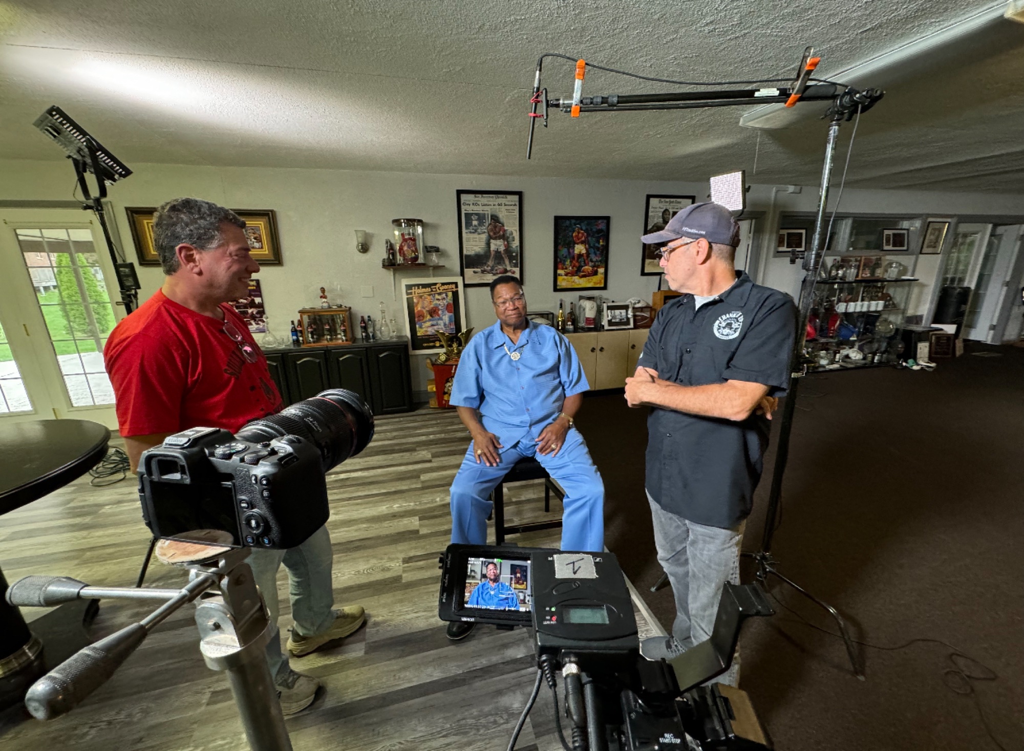 A Baker Street interview rigged in a fighter's front room